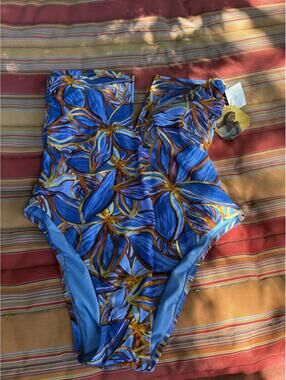 FE NOEL X Target Leafy Palm Print V-Neck High Leg One Piece Swimsuit 1X Straps